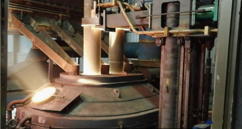 双电极直流电弧炉