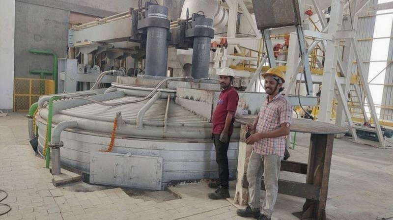 印度首台热熔渣制取矿棉电炉